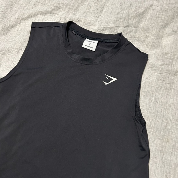 Gymshark Black Sleeveless Women's Workout Top - Picture 2 of 4